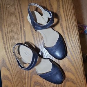 Clarks women's dress shoes